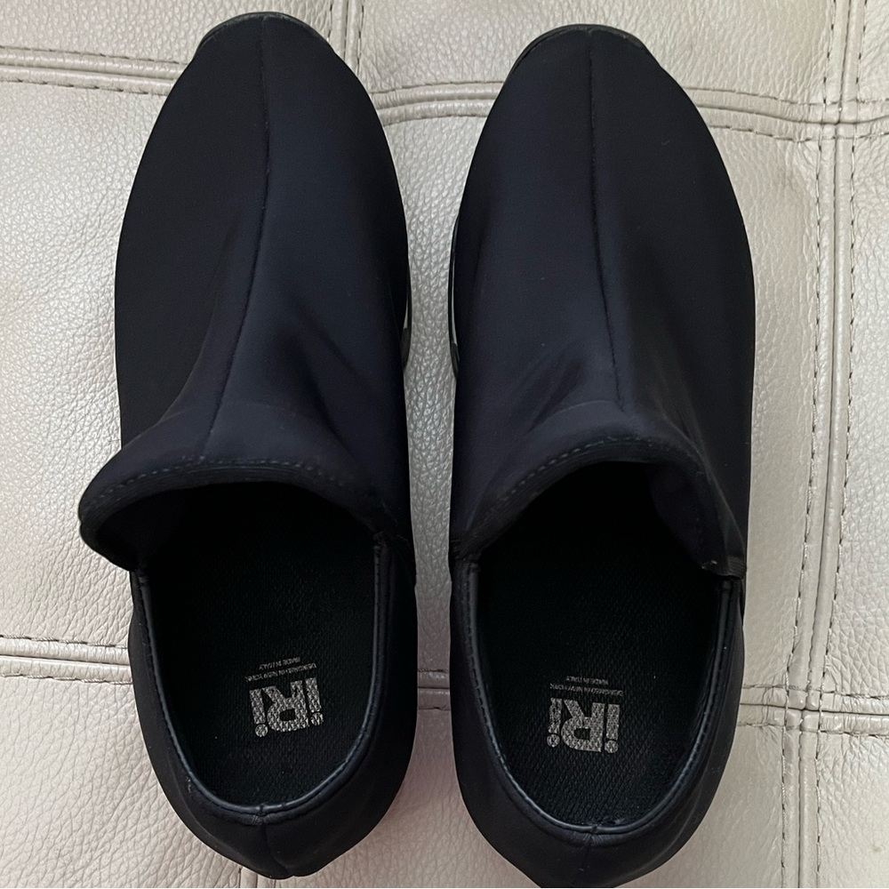 Iri Chic Black and Red Women's Slip-On Sneakers - Picture 4 of 9
